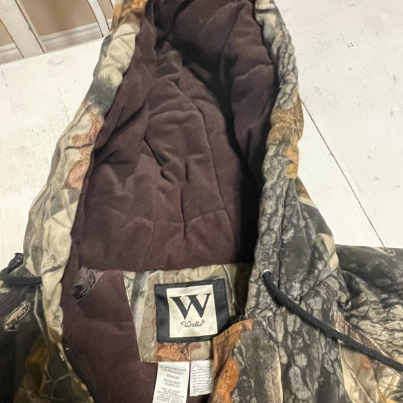 Walls insulated Realtree Camo zip up hooded jacket - Picture 2 of 2